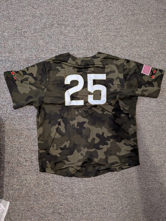 Chicago Cubs Armed Forces Camo Jersey Sz Adult XL-Special Ticket SGA 8/5/25 - Picture 2 of 2